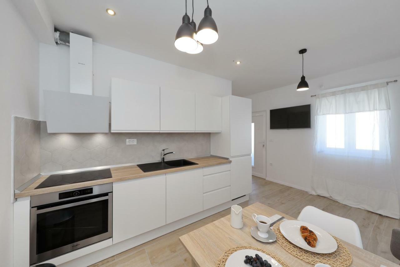 Apartmani Marta Задар Екстериор снимка